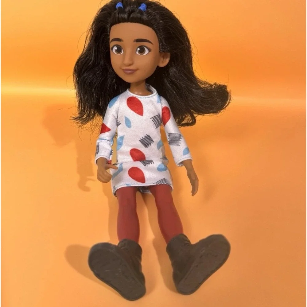 Mattel Karmas World Karma Grant Doll 9.5 inch White Red Blue Long Sleeve Toy